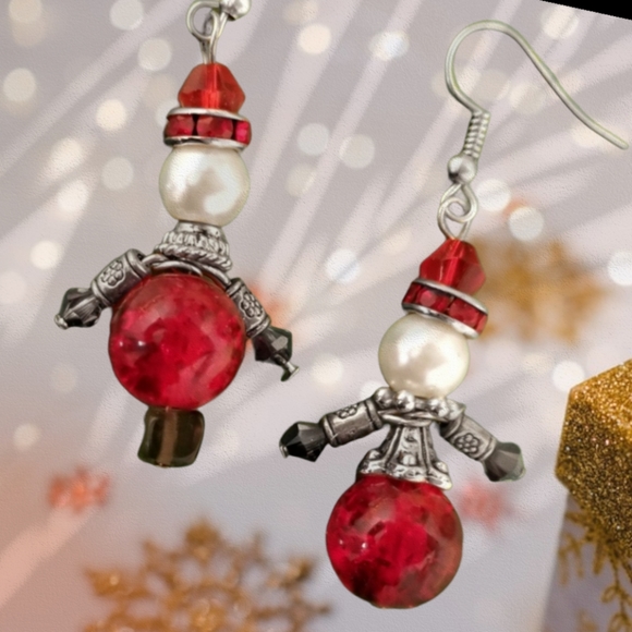 Cutest Santa & Mrs Claus Earrings Ever - Picture 1 of 5
